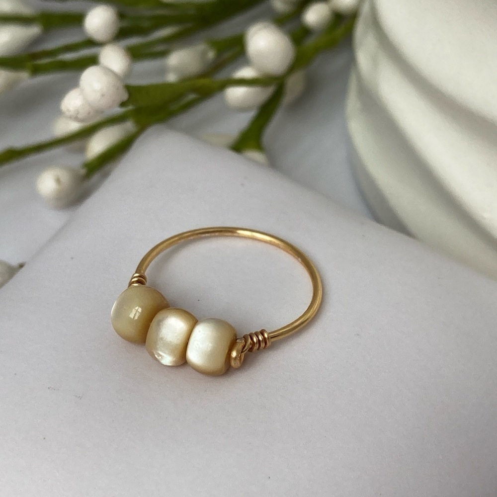 MOTHER of Pearl Shell Gold Wire Wrap Ring - Picture 10 of 10
